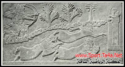 نقوش صخرية تظهر السباحة لدى الانسان في الحضارة المصرية القديمة 